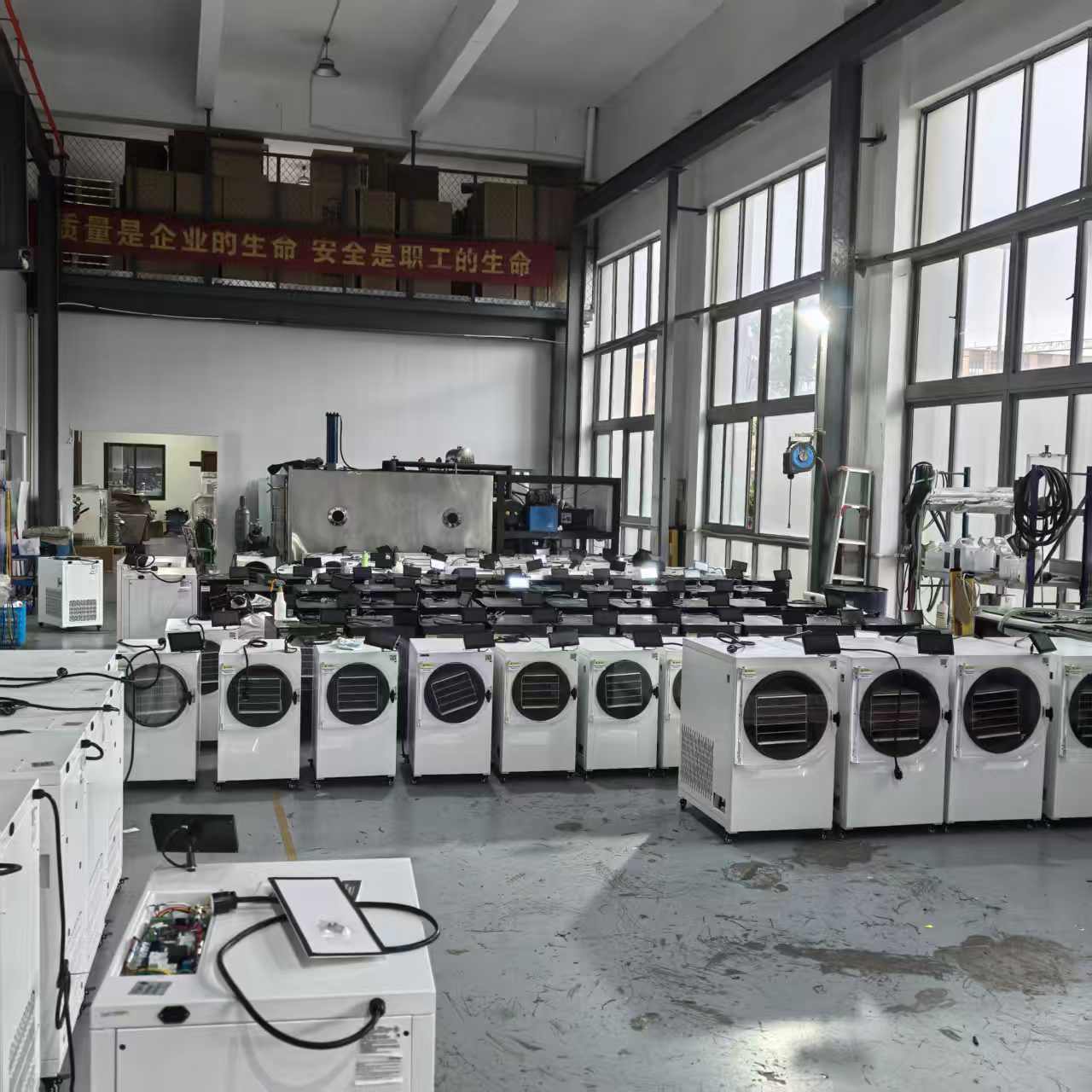 compact food freeze dryers grouped for export configuration and quality checks